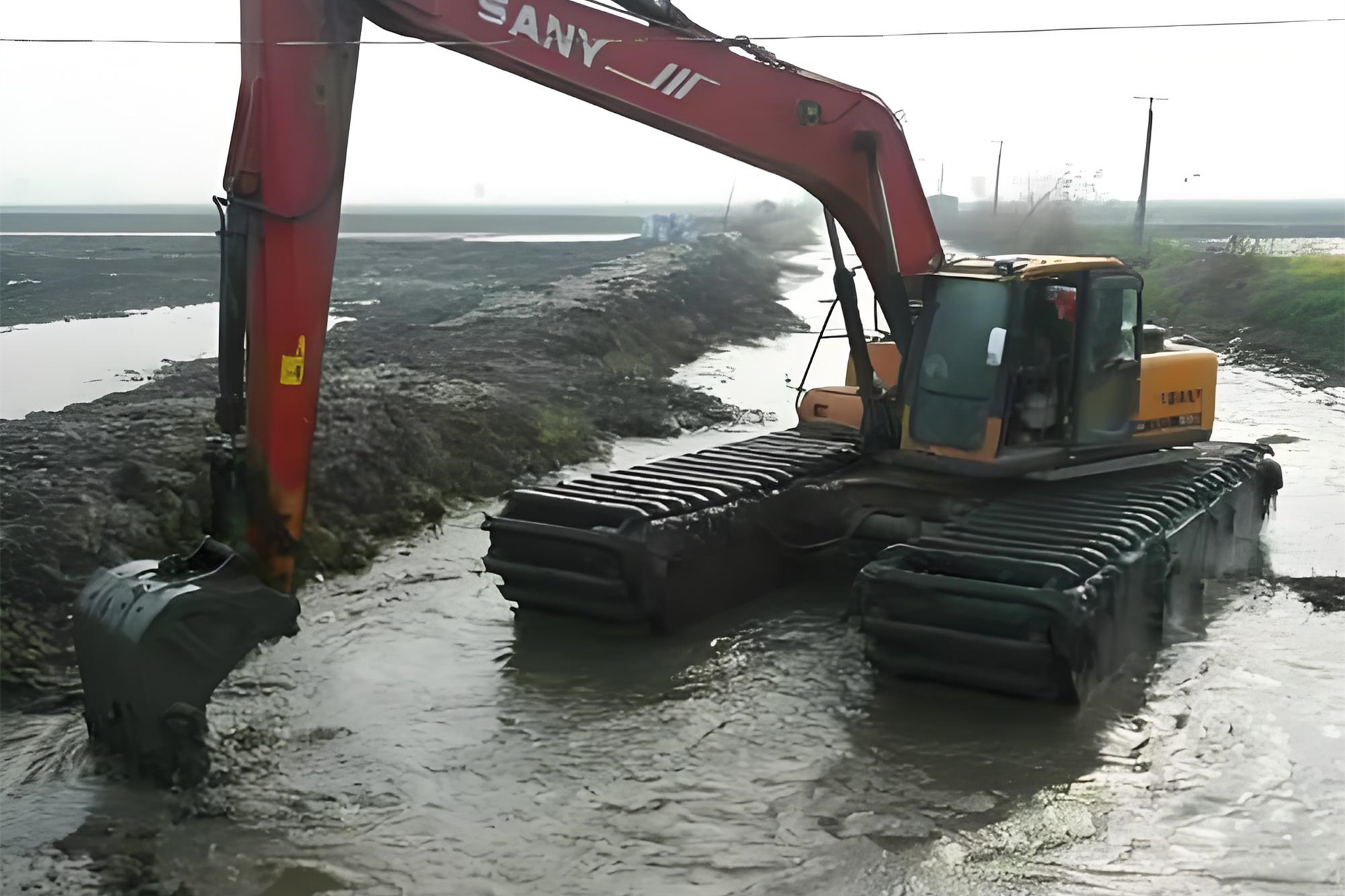 江蘇淮安挖機清淤施工隊 - 鄉村溝渠清淤的施工隊伍哪里找?