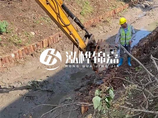 松木樁施工隊泓樺錦嘉 - 河道加固打松木樁怎么打？